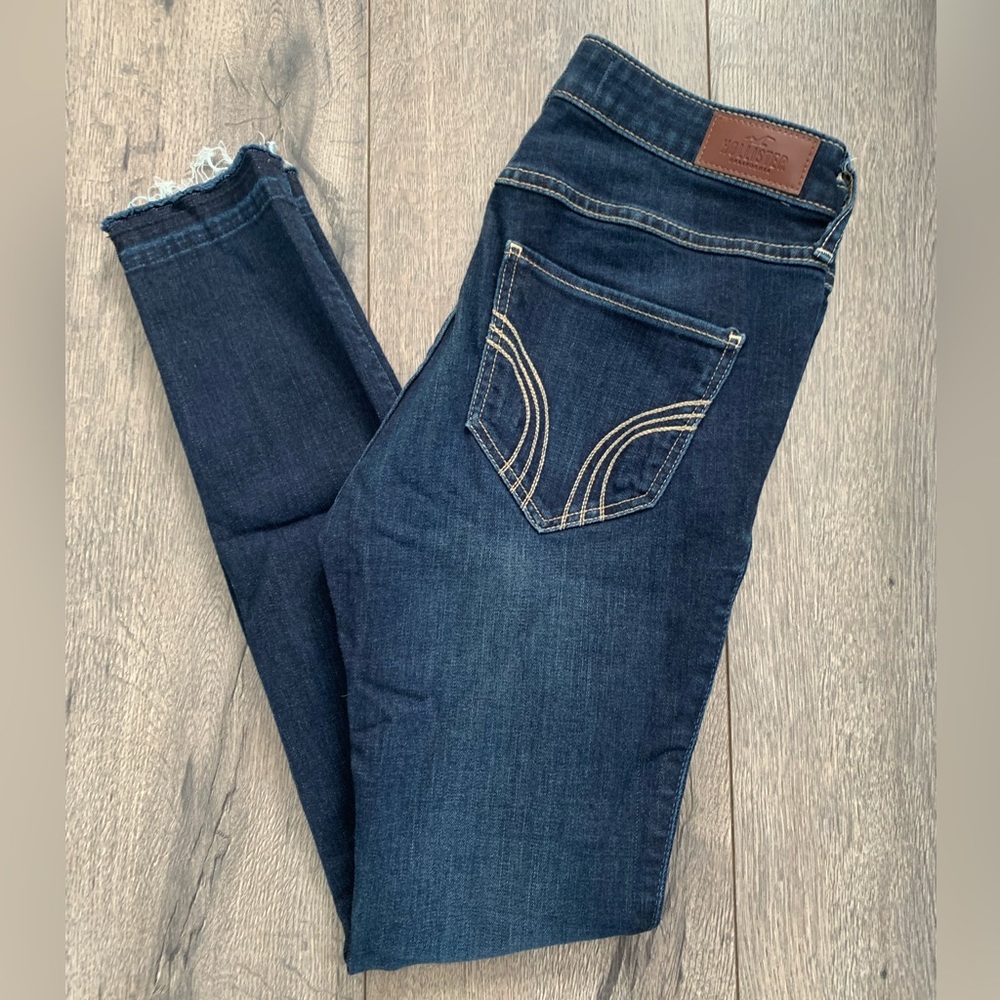 Hollister Jeans women mid rise super skinny size: 1S